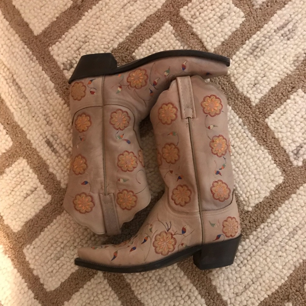 Women’s Lucchese 1883 Cowboy Boots!